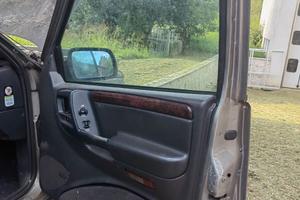 4 porte jeep grand cherokee