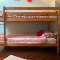 Letto a castello più materassi