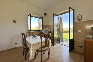 3 LOCALI A MONTE COMPATRI