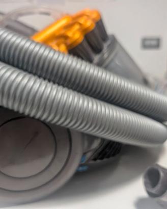 Aspirapolvere Dyson baby dc22