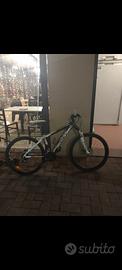 mountan bike scott 27.5 