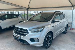 Ford Kuga 1.5 TDCI 120 CV 2WD Powershift Titanium 