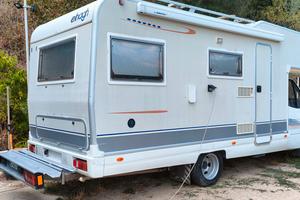 camper mansardato elnagh doral 114