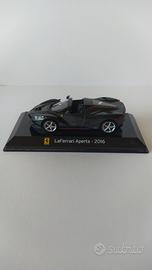 modellino della Ferrari aperta del 2016