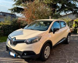 Renault Captur Captur 0.9 tce Life (wave) 90cv E6