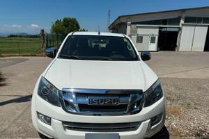 Automobile Pickup Isuzu