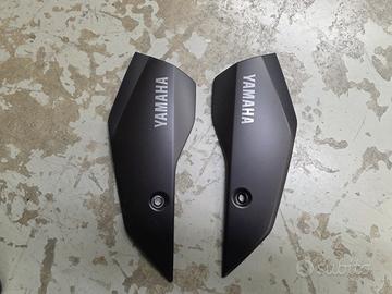 XMAX 2024 CARENA LATERALE PARAFANGO ANTERIORE