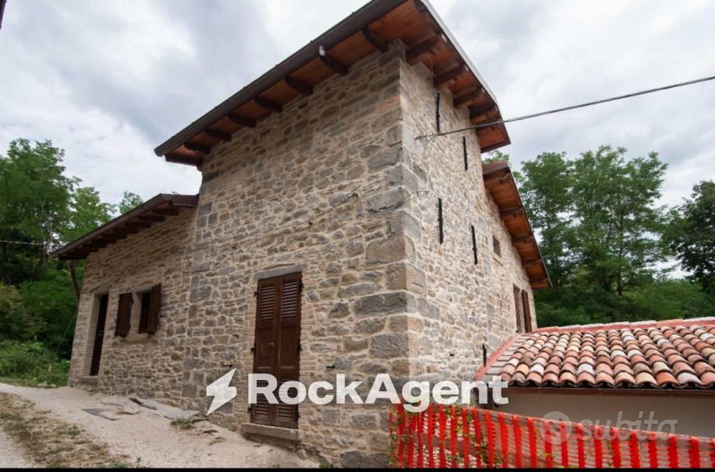Casa – Apecchio, Pian di Molino - Vista 2