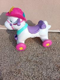 Cavallo a dondolo per bambine
