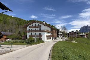 Appartamento di 98 m² con più di 5 locali a Cortin