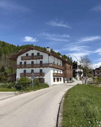 Appartamento di 98 m² con più di 5 locali a Cortin
