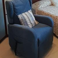 Poltrona relax "DORA" 2 motori alzapersona.