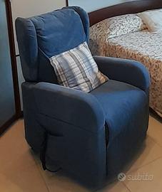 Poltrona relax "DORA" 2 motori alzapersona.