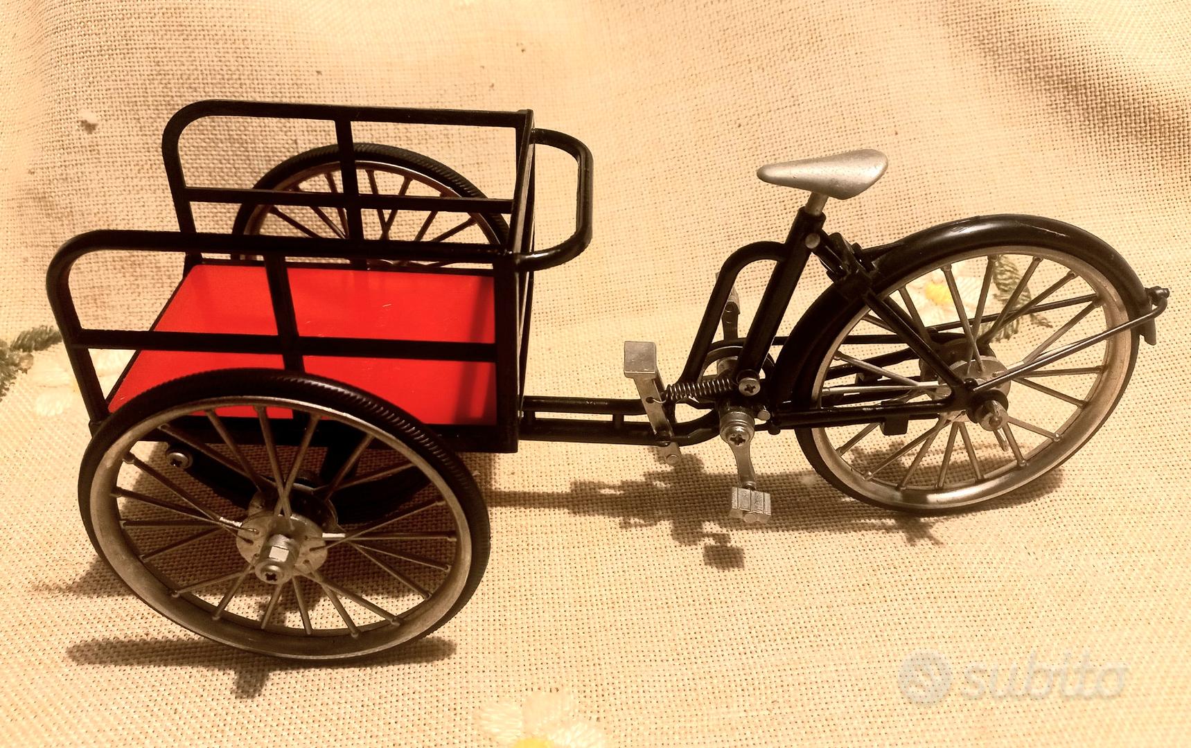 Mini Triciclo Finger Bikes Scaffale Accessori Decor Modello di Bicicletta Statua nel Miniatura Bici
