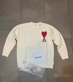 Maglione Ami Paris bianco con logo rosso ricamato