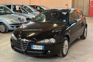 Alfa Romeo 147 1.6 16V TS (105) 5 porte Black Line