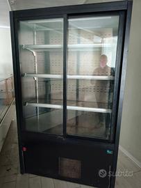 Frigorifero murale per attività