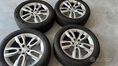 4 cerchi originali  mercedes da 18 con gomme