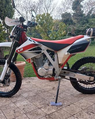 Ajp 240 enduro