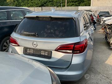 opel astra k sports tourer 2020 posteriore