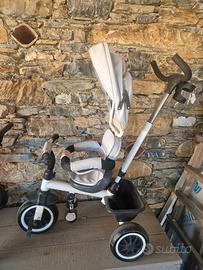 Passeggino Bici bambina/o  Triciclo