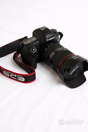 Canon EOS 5D mark IV + Canon EF 24-105mm Obiettivo
