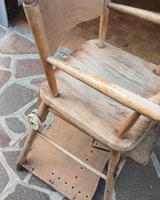 seggiolone di legno da restauro
