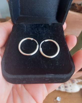 Orecchini cerchio 18 kt, 750
