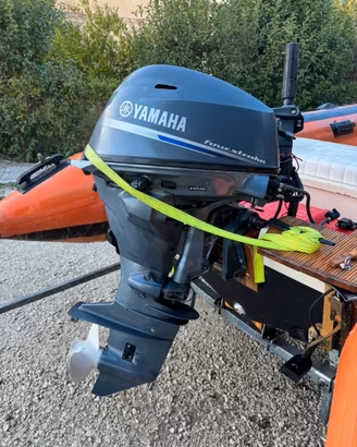 Yamaha 25 4T Gommone 430  e carrello