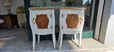 Comodini in stile fine 800