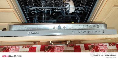 Lavastoviglie Electrolux 