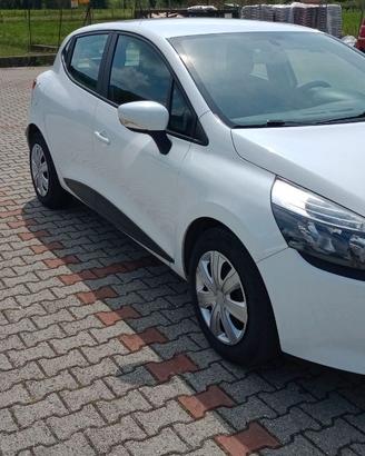 Clio neopatentati km. 108000