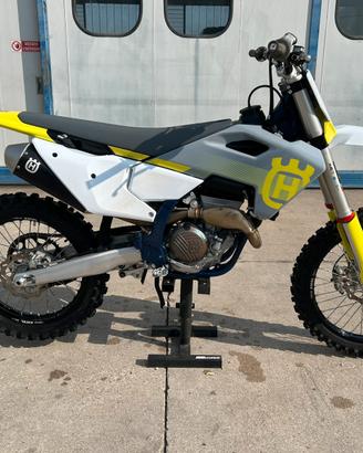 Husqvarna FC 250 2024
