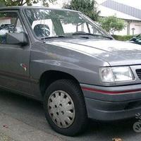 Parabrezza Opel Corsa A (83-93)