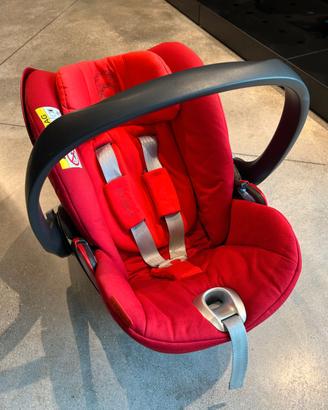 Cybex Aton Q rosso ovetto auto.