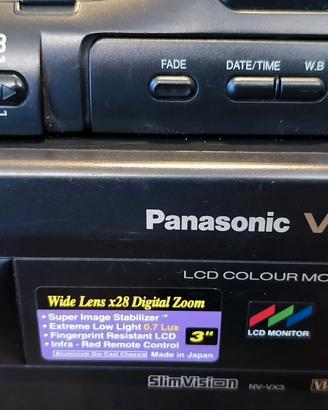 Telecamera Panasonic VX3 con 2  batterie