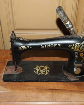 Macchina da cucire Singer anni 50