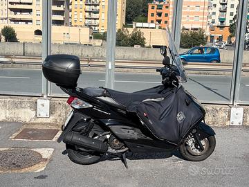 Yamaha Cygnus X 125 CC neri