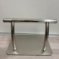 Poggia piedi salone parrucchieri