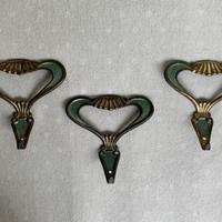 3 Appendiabiti vintage in ottone lavorato anni '50