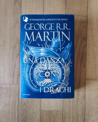 Una Danza con i Draghi - George R.R. Martin 