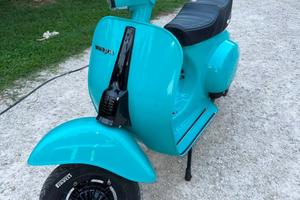 VESPA 50 SPECIAL DA VETRINA