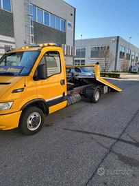 Caroattrezzi patente B scarrabile