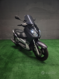 Yamaha XMAX 250 R