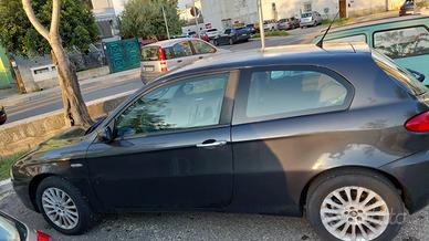 Alfa Romeo 147 1.6 benzina - unico proprietario