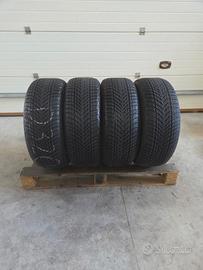 4 gomme Goodyear 215 55 17 invernali seminuove 
