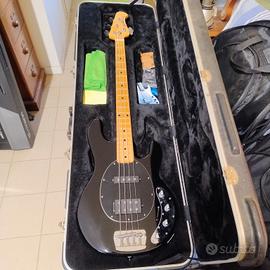 EB Music Man Stingray 4 HS 2009