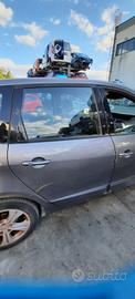 RENAULT SCENIC XMOD DCI 2012 - PORTA POSTERIORE DE