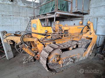 TRATTORE CINGOLO FIAT AD7 CON ARATRO DA SC