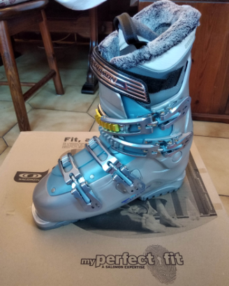 Scarponi Salomon irony taglia 41 veste 37-38 nuovi